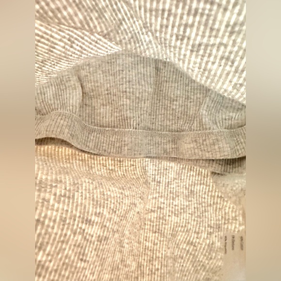 Fabletics | High Neck Rib Built-In Bra Tank | Heather Gray | L - Picture 5 of 9